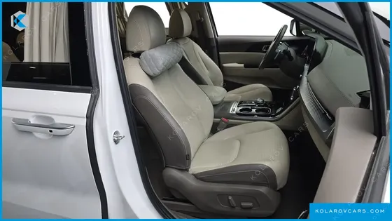 KIA CARNIVAL 7-SEATER HI-LIMOUSINE