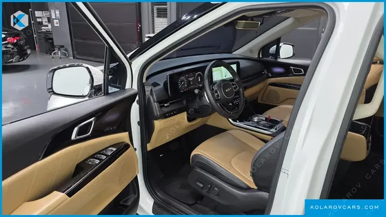 KIA CARNIVAL 9-SEATER SIGNATURE