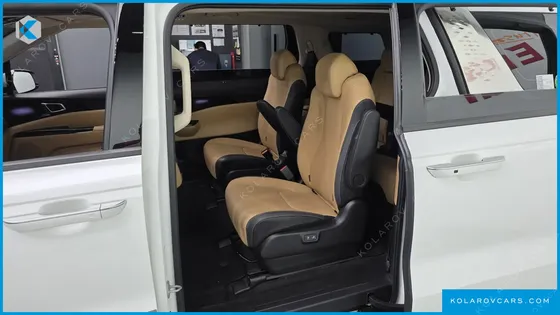KIA CARNIVAL 9-SEATER SIGNATURE