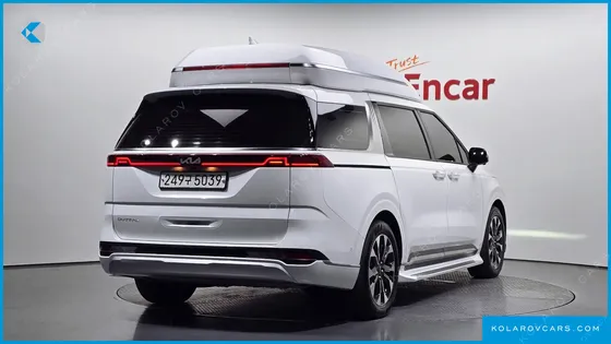 KIA CARNIVAL 7-SEATER HI-LIMOUSINE