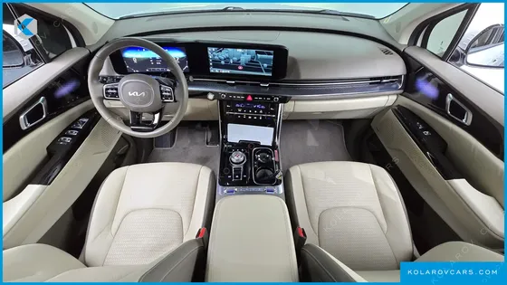 KIA CARNIVAL 7-SEATER HI-LIMOUSINE