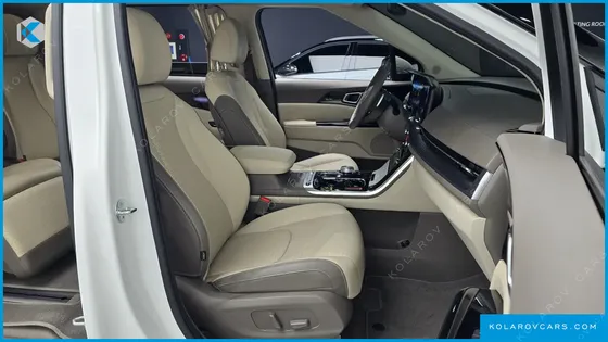 KIA CARNIVAL 7-SEATER HI-LIMOUSINE