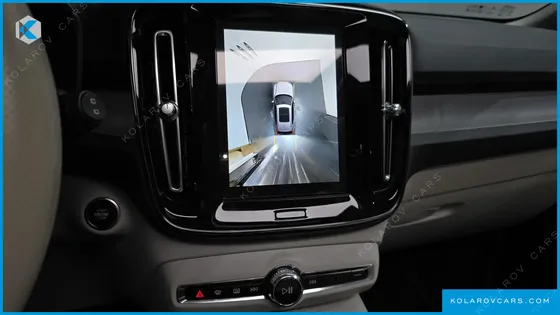 VOLVO XC40 B4 ULTIMATE BRIGHT