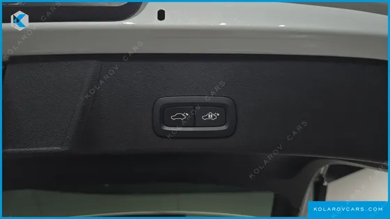 VOLVO XC40 B4 ULTIMATE BRIGHT