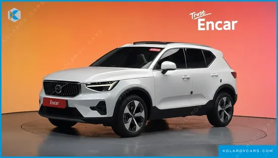 VOLVO XC40 B4 ULTIMATE BRIGHT