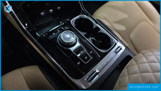 KIA CARNIVAL 9-SEATER SIGNATURE