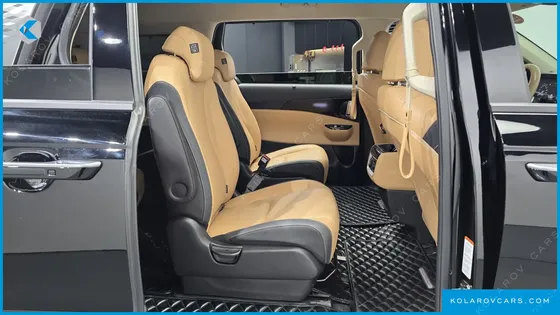 KIA CARNIVAL 9-SEATER SIGNATURE
