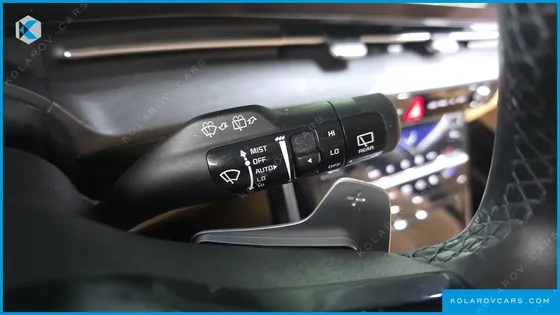 KIA CARNIVAL 7-SEATER NOBLESSE