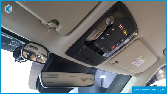 KIA CARNIVAL 7-SEATER NOBLESSE
