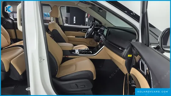 KIA CARNIVAL GASOLINE 7-SEATER SIGNATURE