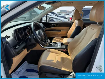 KIA CARNIVAL 9-SEATER PRESTIGE