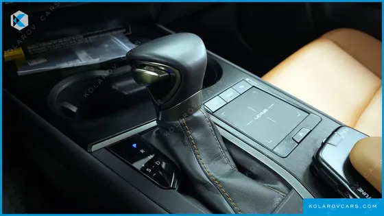 LEXUS UX 2.0 AWD