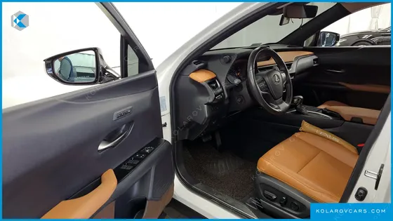 LEXUS UX 2.0 AWD
