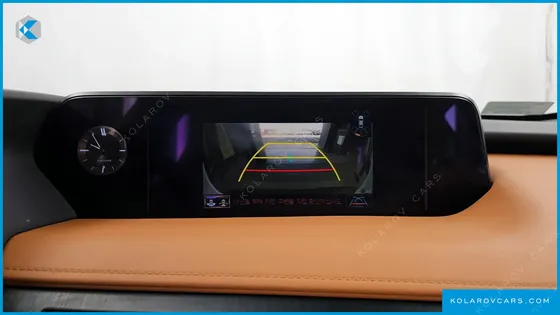 LEXUS UX 2.0 AWD