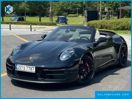PORSCHE 911 CARRERA 4 GTS CABRIOLET