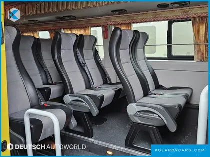 RENAULT KOREA MASTER SCHOOL BUS