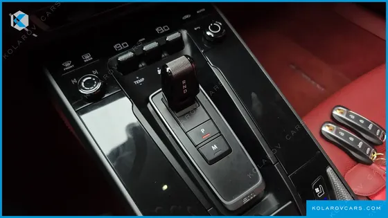 PORSCHE 911 TARGA 4