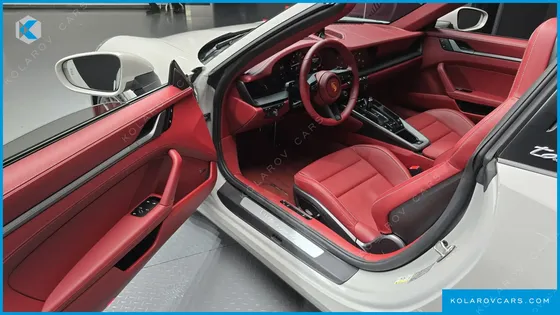 PORSCHE 911 TARGA 4