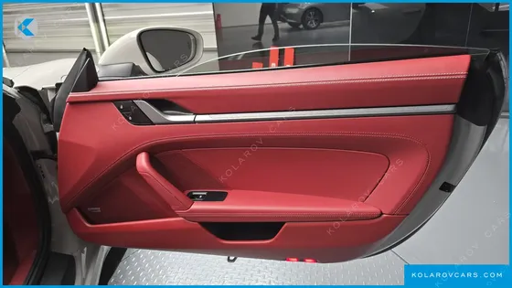 PORSCHE 911 TARGA 4
