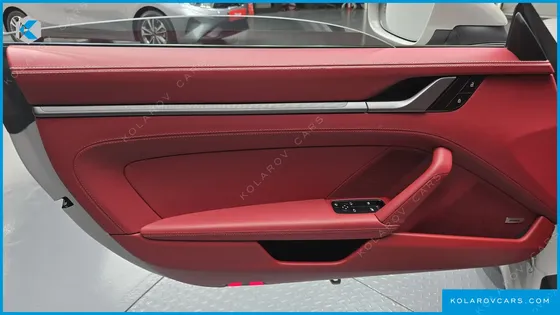 PORSCHE 911 TARGA 4