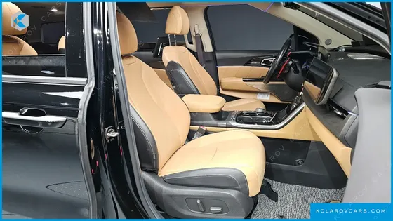 KIA CARNIVAL 7-SEATER SIGNATURE
