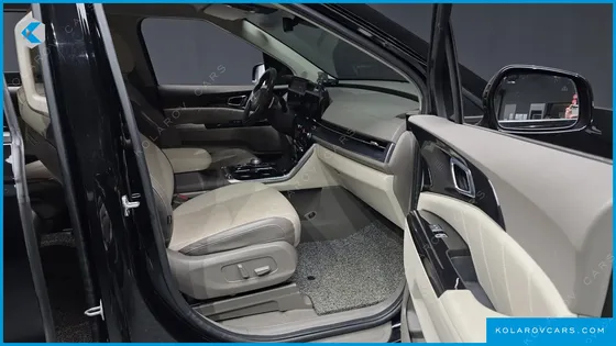 KIA CARNIVAL 9-SEATER HI-LIMOUSINE