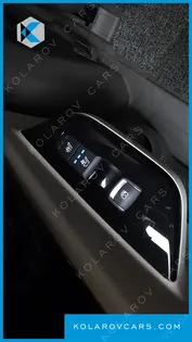 KIA CARNIVAL 9-SEATER HI-LIMOUSINE