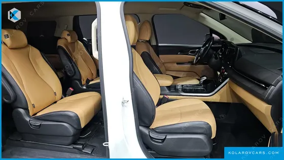 KIA CARNIVAL 9-SEATER PRESTIGE