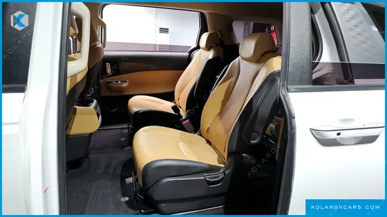 KIA CARNIVAL 9-SEATER PRESTIGE