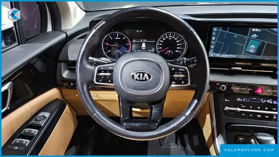 KIA CARNIVAL 9-SEATER PRESTIGE