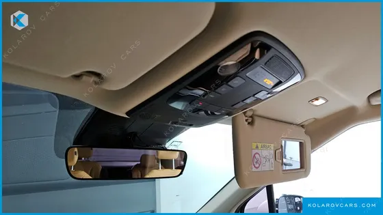 KIA CARNIVAL 9-SEATER PRESTIGE