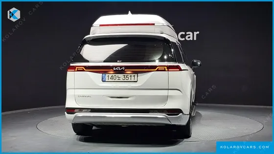 KIA CARNIVAL GASOLINE 7-SEATER HI-LIMOUSINE