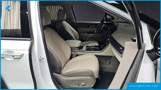 KIA CARNIVAL GASOLINE 7-SEATER HI-LIMOUSINE