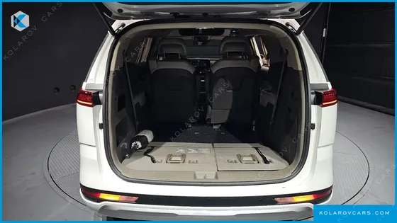 KIA CARNIVAL GASOLINE 7-SEATER HI-LIMOUSINE