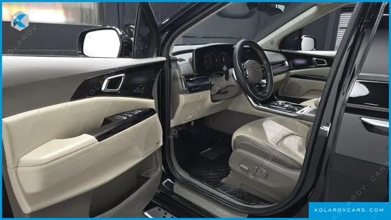 KIA CARNIVAL GASOLINE 7-SEATER HI-LIMOUSINE