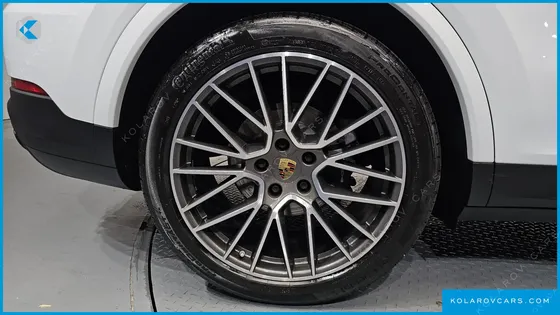 PORSCHE CAYENNE 3.0 COUPE