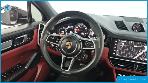 PORSCHE CAYENNE 3.0 COUPE PLATINUM EDITION