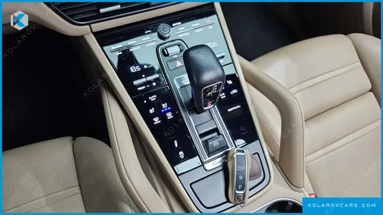 PORSCHE CAYENNE 3.0 E-HYBRID