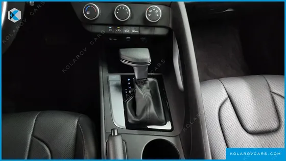 HYUNDAI ELANTRA (AVANTE) 1.6 LPI (RENTAL CAR)