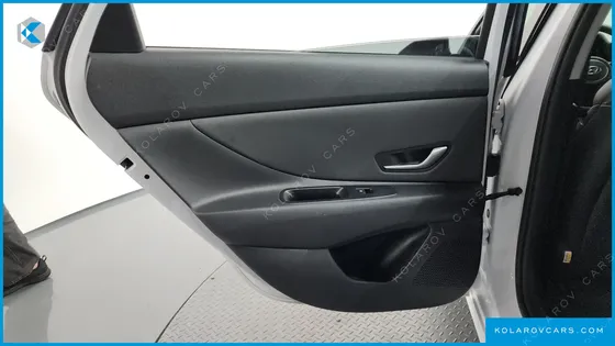 HYUNDAI ELANTRA (AVANTE) 1.6 LPI (RENTAL CAR)