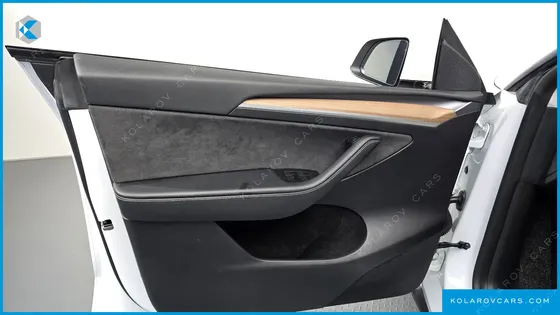 TESLA MODEL Y RWD