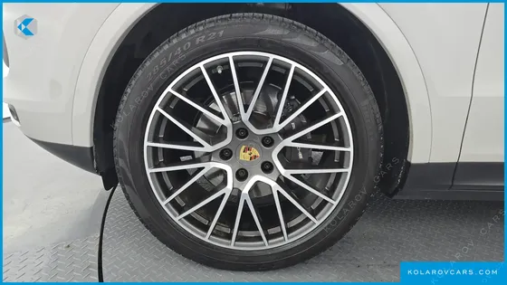 PORSCHE CAYENNE 3.0