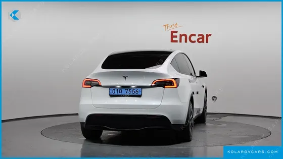 TESLA MODEL Y RWD