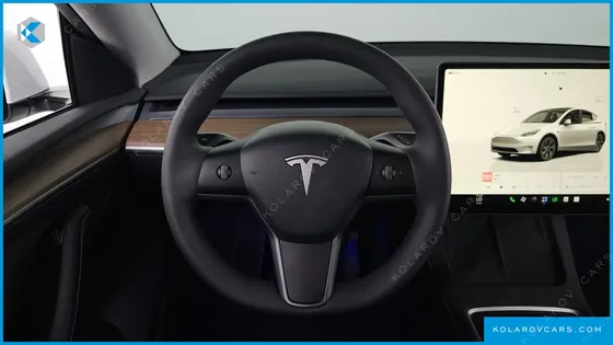 TESLA MODEL Y RWD