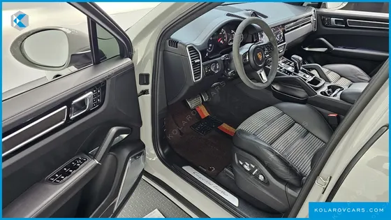 PORSCHE CAYENNE 4.0 TURBO COUPE
