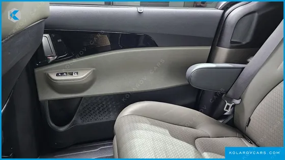 KIA CARNIVAL 7-SEATER GRAVITY