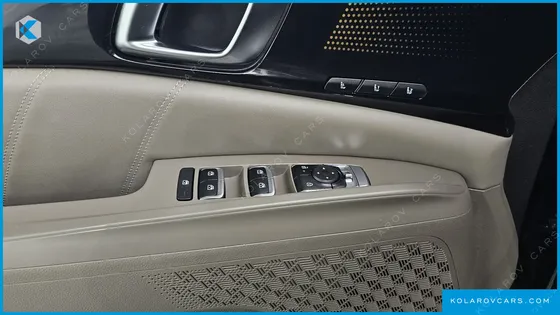 KIA CARNIVAL 7-SEATER GRAVITY