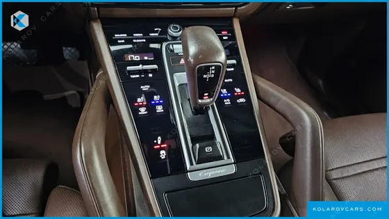 PORSCHE CAYENNE 3.0