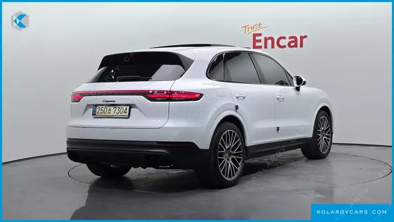 PORSCHE CAYENNE 3.0 PLATINUM EDITION