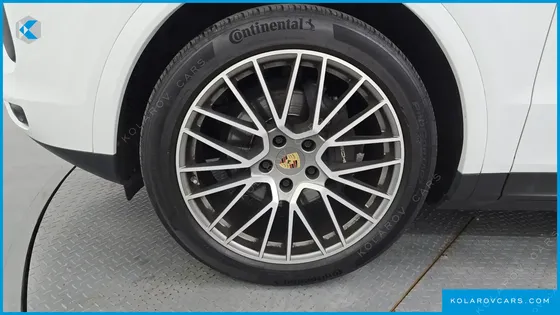 PORSCHE CAYENNE 3.0 PLATINUM EDITION